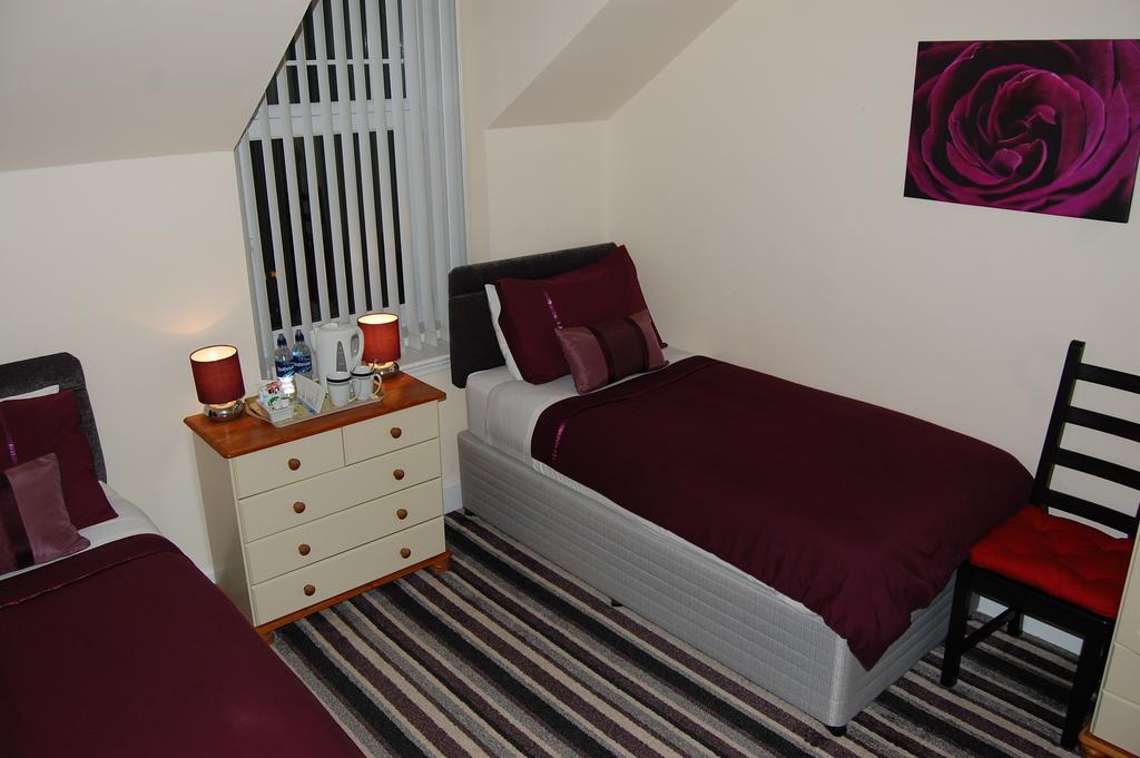 Dawn Break Bed and Breakfast Largs Rum bild