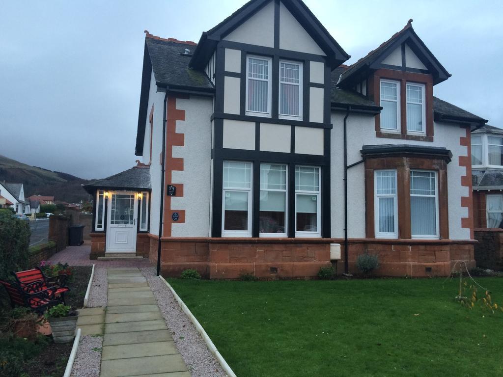 Dawn Break Bed and Breakfast Largs Exteriör bild